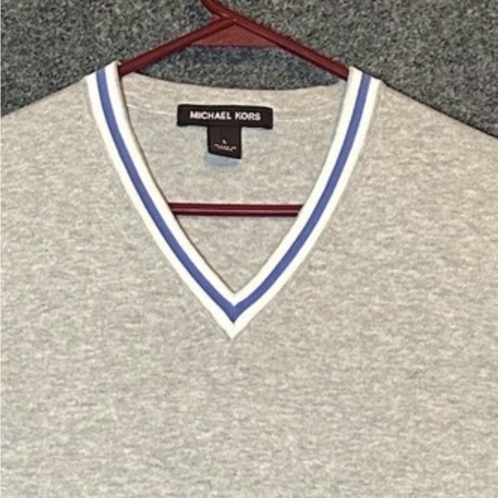 Michael Kors Men's Gray V-Neck Sweater - Size Large - 100% Cotton